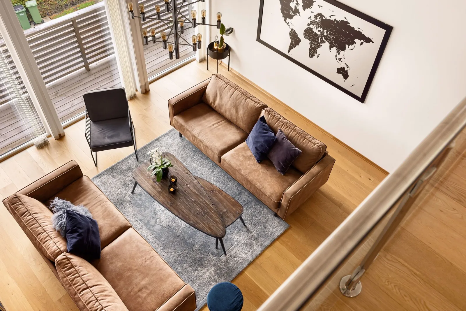 Engineered hardwood in a furnished modern living room